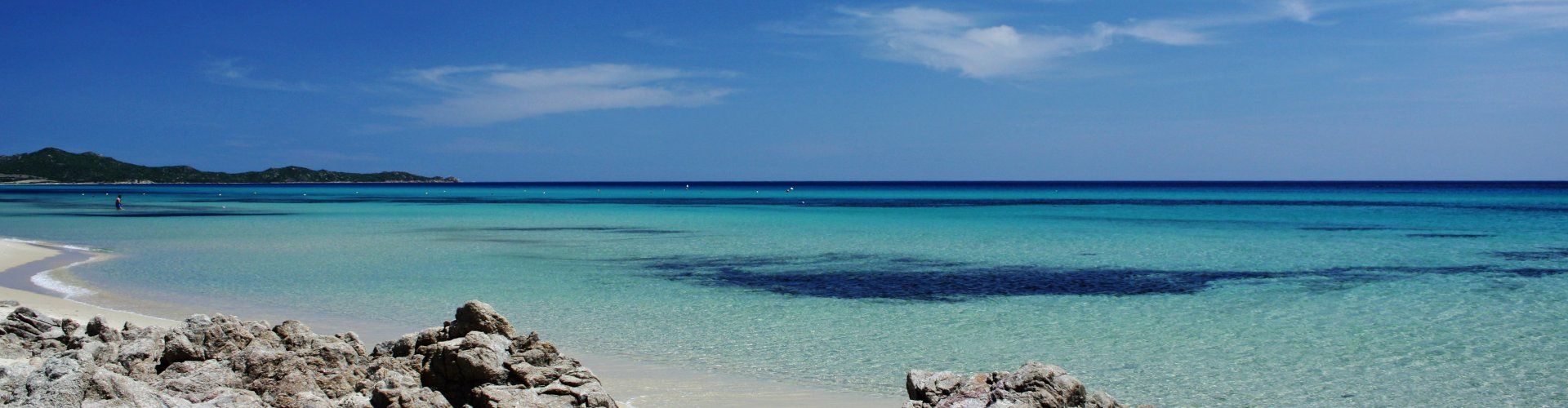 Rocde sulla spiaggia di Costa Rei