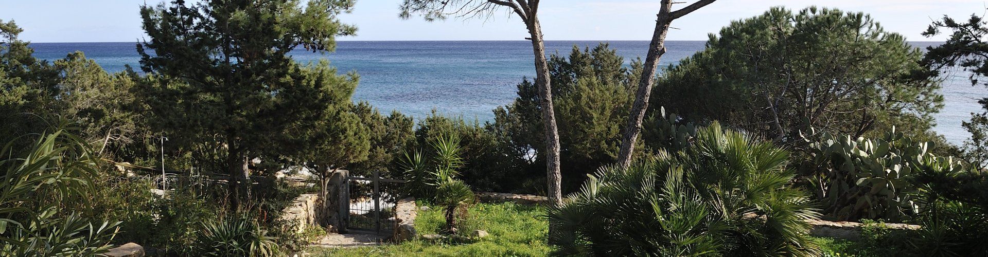 Apartment Cala Liberotto I | Vista dalla veranda Vista Giardino