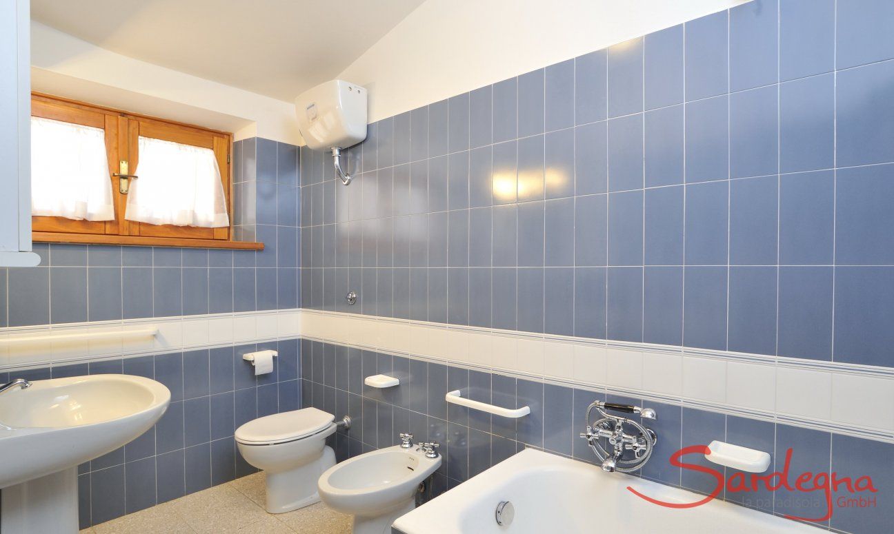 Villa Massimo | Bagno 1 con vasca Bagno