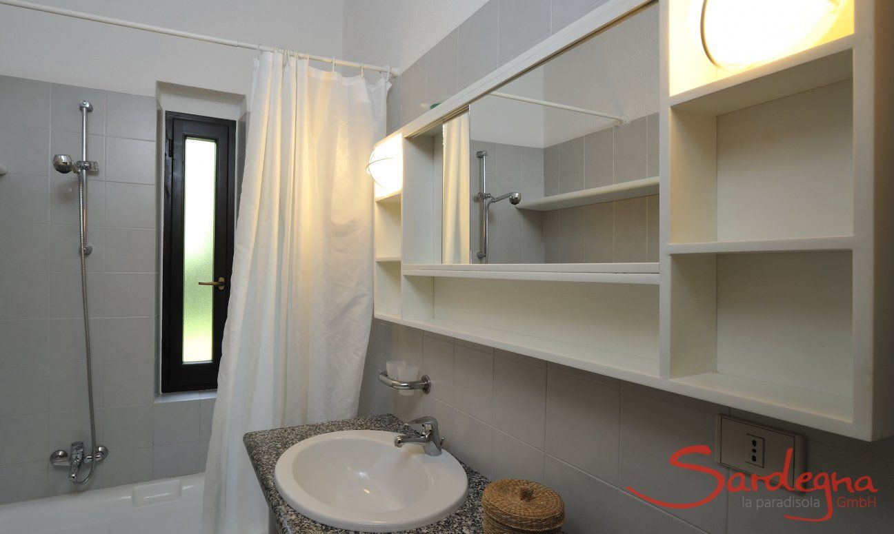 Villetta 12 | Bagno 2 con vasca Bagno