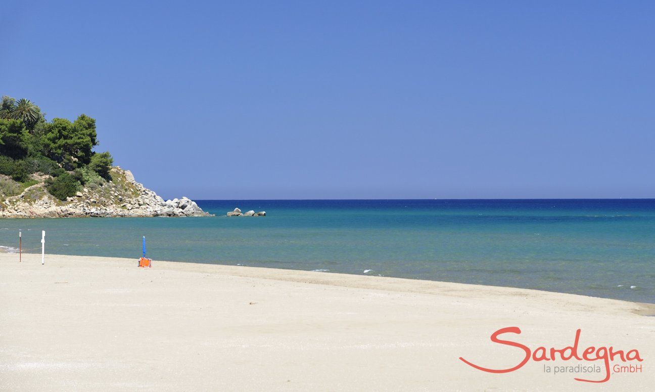 Spiaggia Torreslainas davanti alla casa