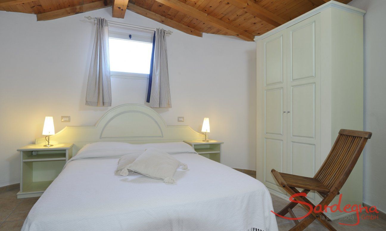 App. Pino | Camera da letto spaziosa con letto matrimoniale Camera da letto