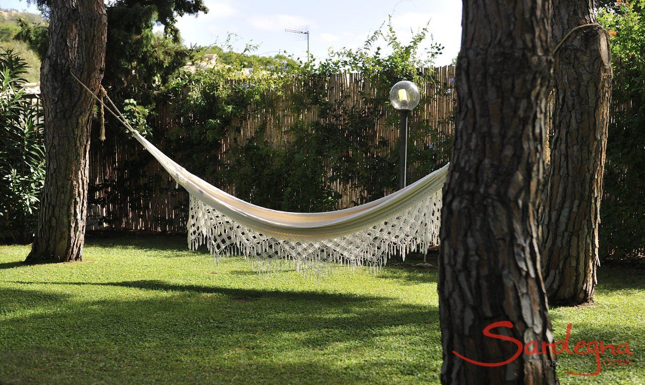 Villa Liliana | Giardino con l'amaca Giardino con l'amaca