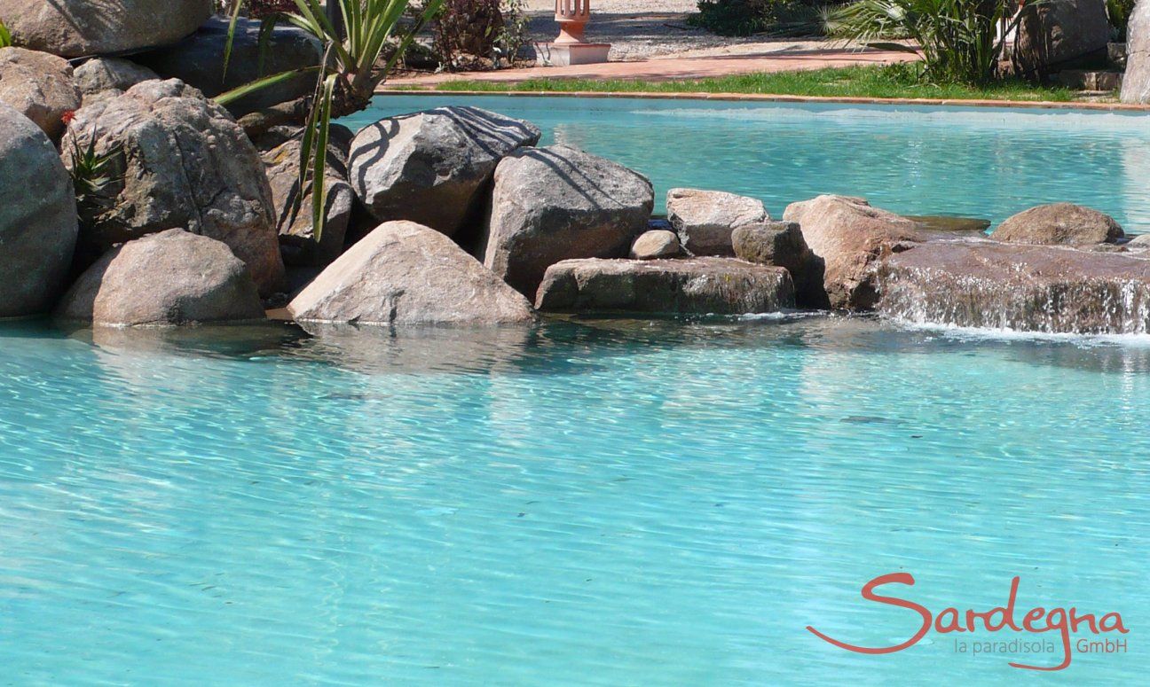 Piscina con rocce in granito Li Conchi, Cala Sinzias