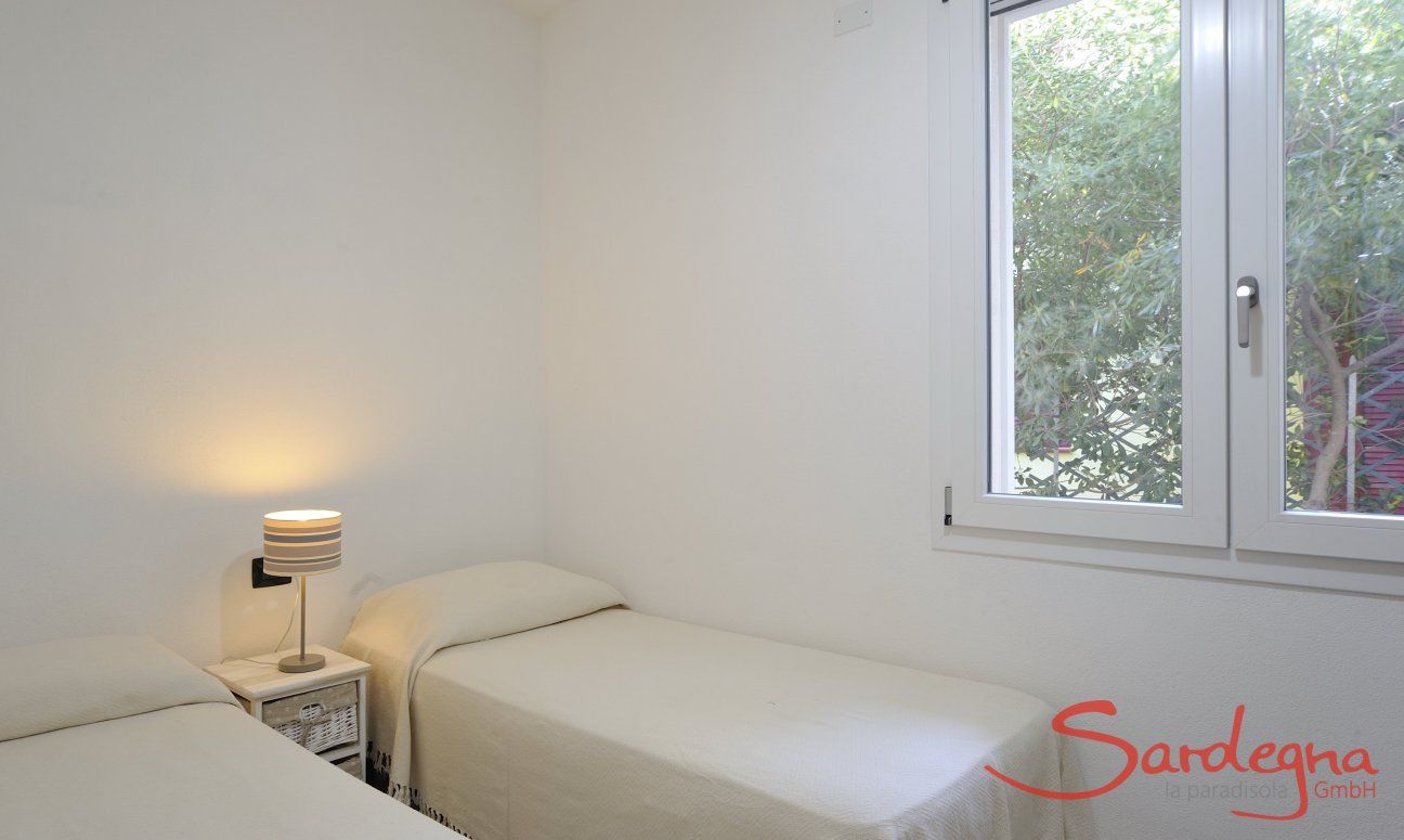 Apartment Cala Liberotto I | Camera 3 con due letti singoli Camera da letto