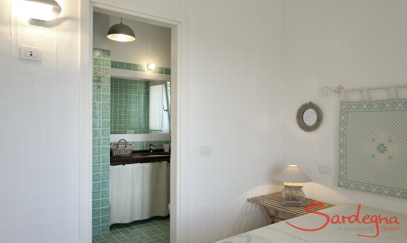 Li Conchi 25 | Camera da letto 1 con bagno privato Camera da letto 1 con vista bagno