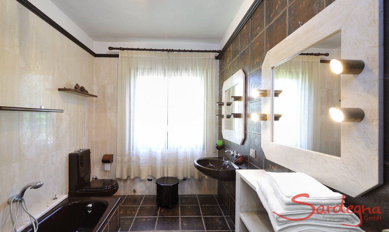 Villa Nautilus | Bagno 1 con vasca Bagno