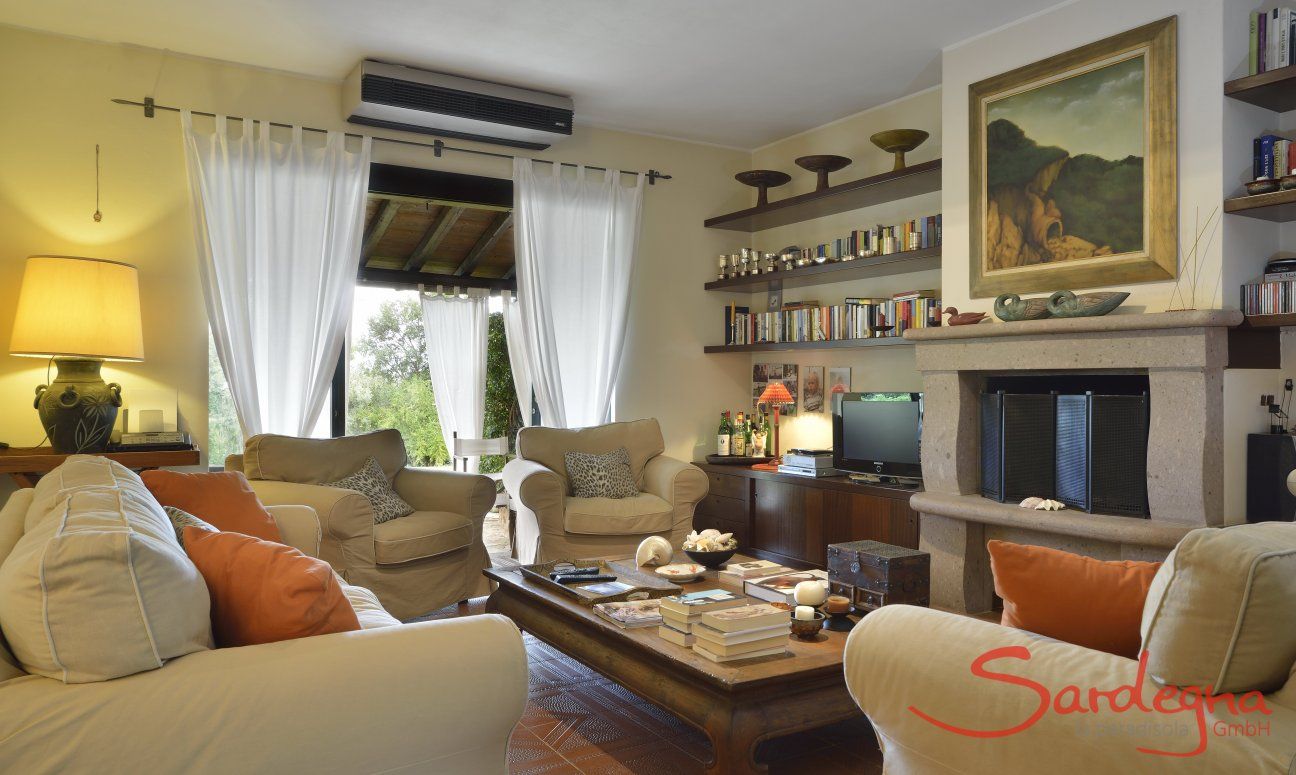 Villa Ulivi 12 | Salone con aria condizionata e TV Salone