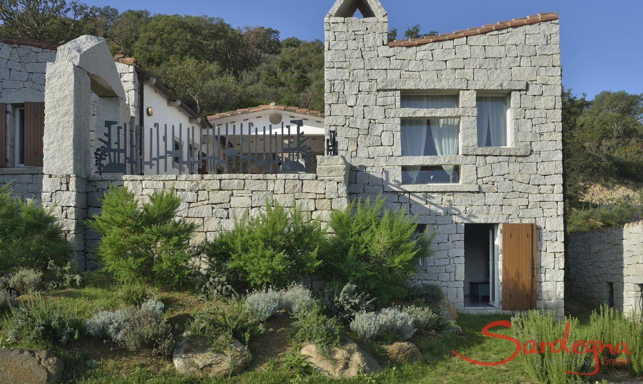 Li Conchi 11 | Giardino e Entrata appartamento seperato Giardino e Entrata appartamento seperato