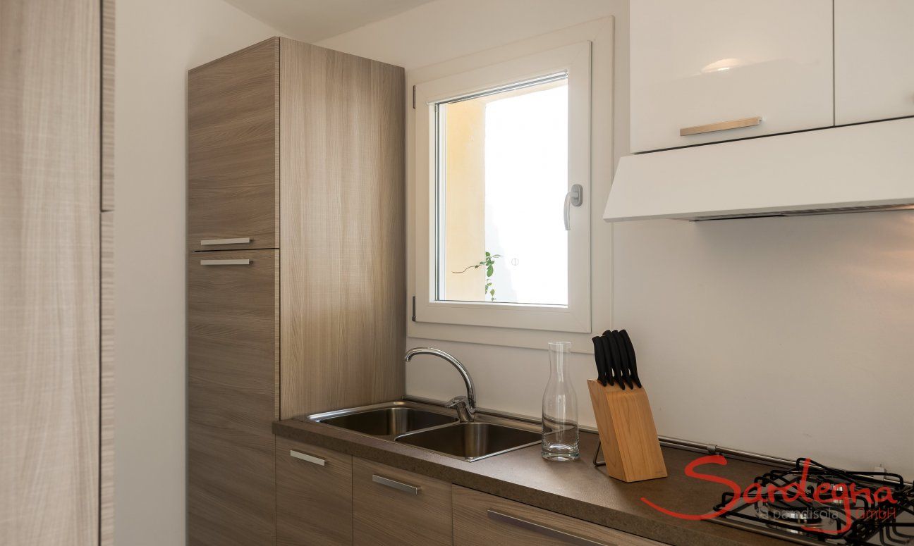 Villa Caterina | Cucina con grande frigo/freezer, forno elettrico, fornelli a gas e lavastoviglie Cucina