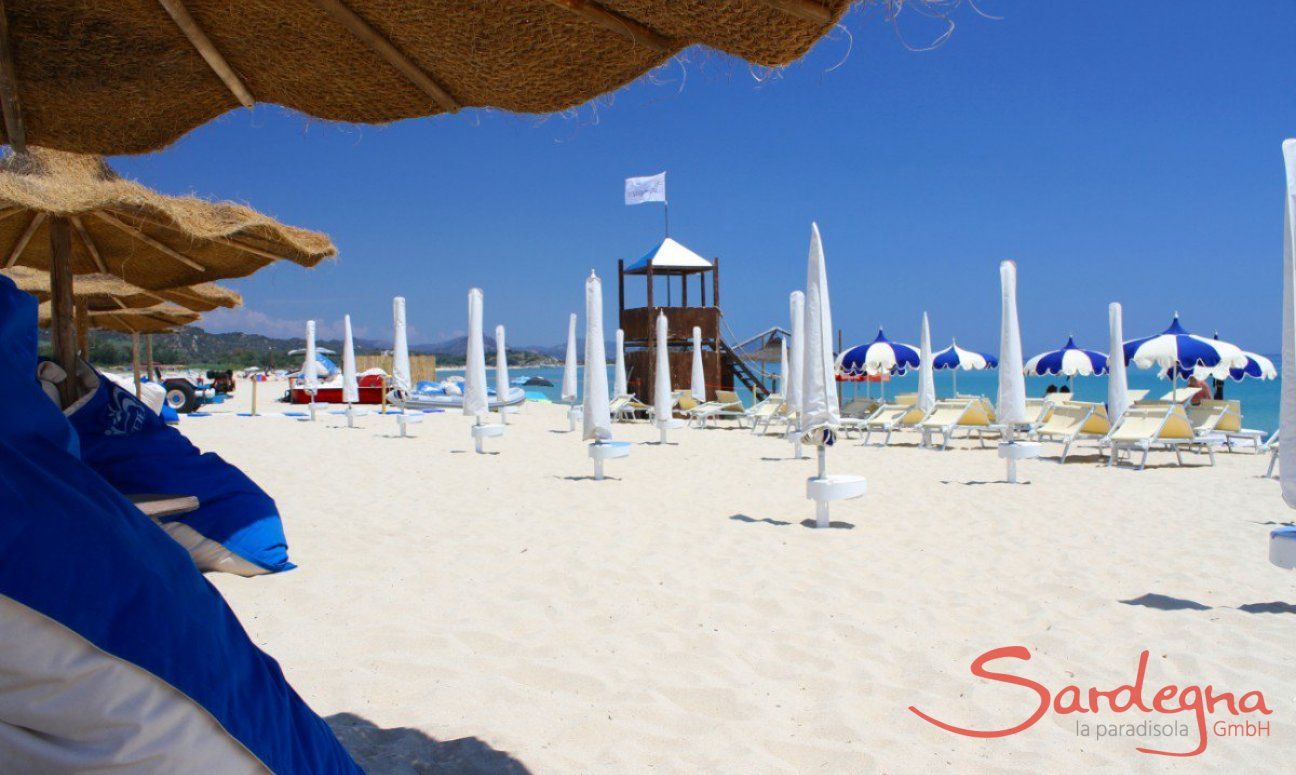 Bar in spiaggia Cala Sinzias