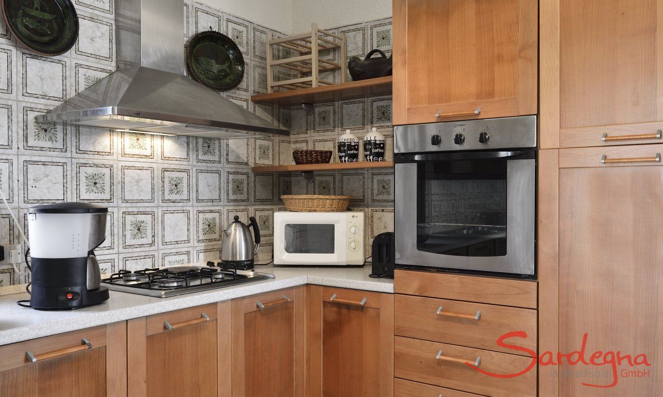 Villa delle Stelle | Cucina con forno elettrico, fornelli a gas e lavastoviglie, nonchè grande frigo e freezer Cucina