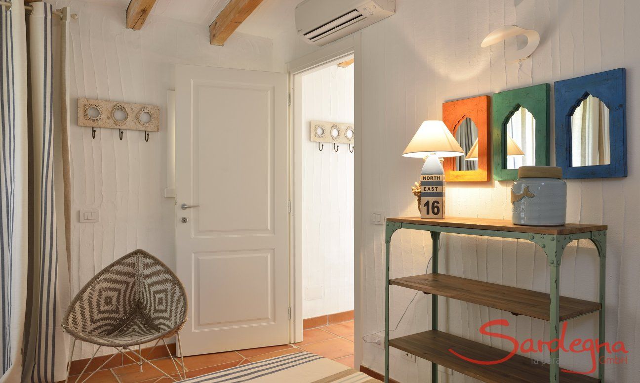 Li Conchi 6 | Camera 2 con aria condizionata e arredi colorati Camera da letto