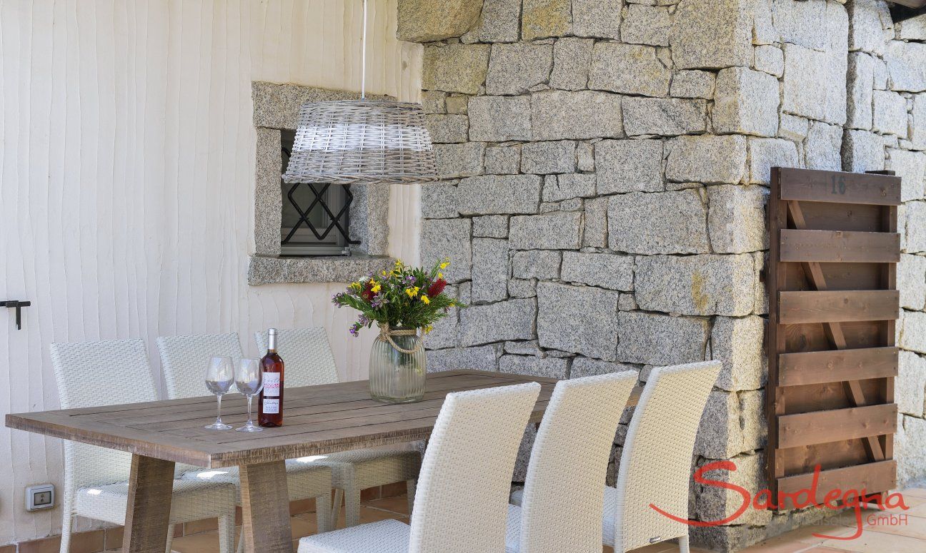 Li Conchi 16 | Tavolo sulla terrazza Terrazza