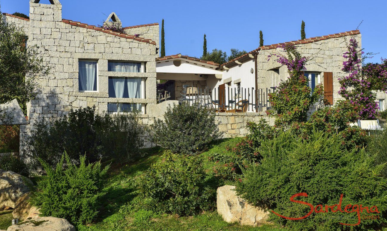 Li Conchi 7 | Casa in posizione privata, immersa nel verde mediterraneo Vista sulla casa
