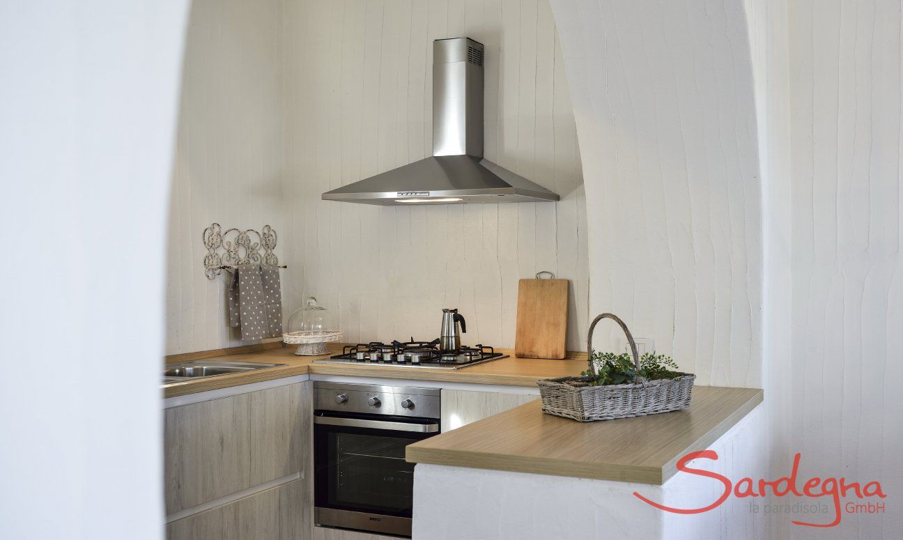 Li Conchi 9 | Cucina con forno, cucina a gas e lavastoviglie Cucina con forno, fornelli a gas e lavstoviglie Li Conchi 9, Cala Sinzias