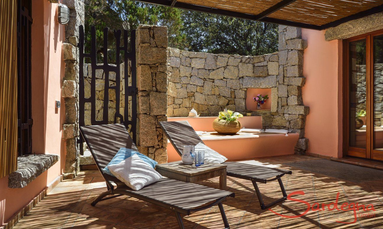Villa Domus 9d | Terrazza con divani Terrazza