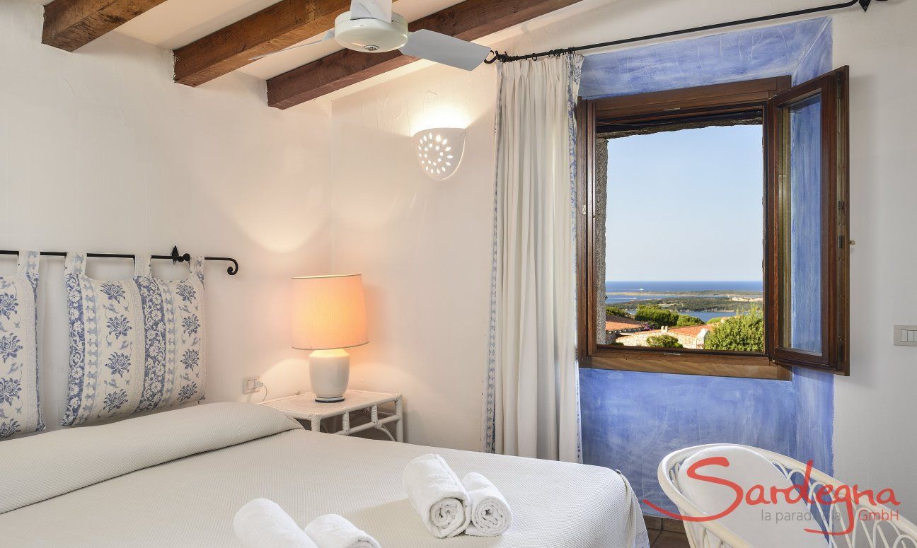 Penthouse Domus 16 | Camera 1 con letto matrimoniale e vista mare Camera