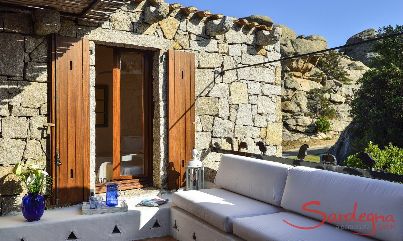 Penthouse Domus 16 | Divano stile Costa Smeralda Divano stile Costa Smeralda