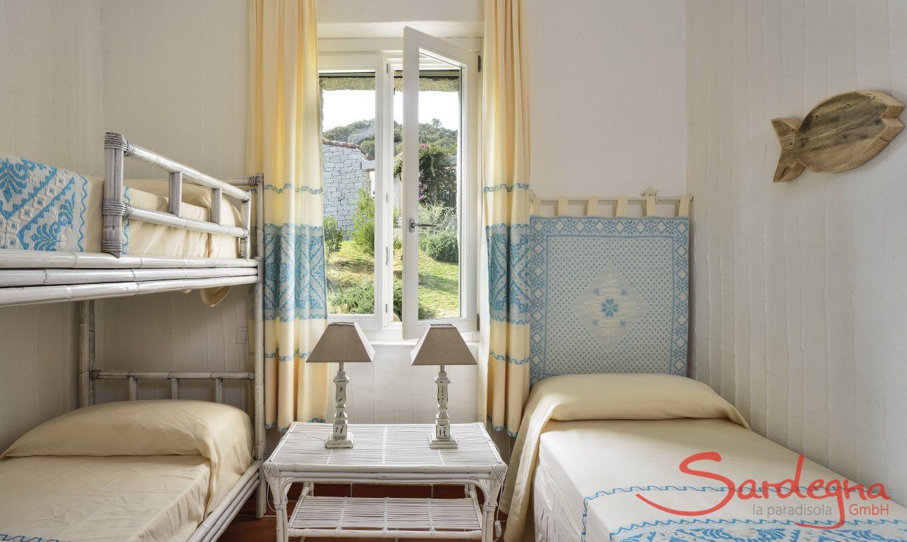 Li Conchi 36 | Camera 2 con un letto a castello e un letto singolo Camera da letto 2