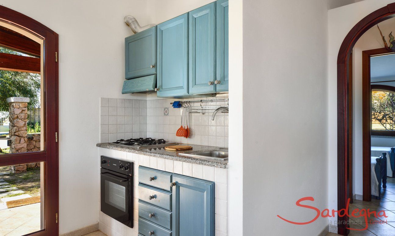Villa Le Ginestre 1 | Cucina al pianterreno con cucina a gas, forno e frigo grande Cucina al pianterreno con cucina a gas, forno e frigo grande