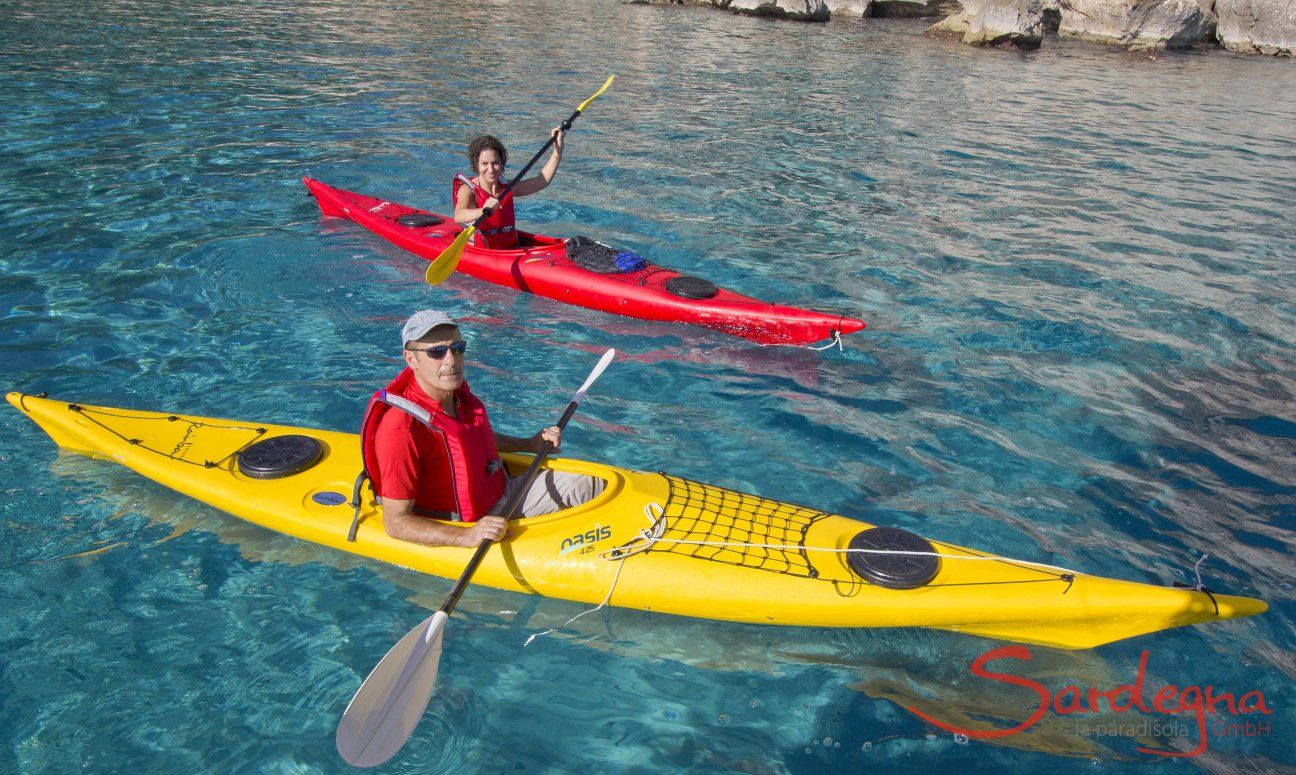 Il mare del golfo di Orosei è metà ambita per escursioni in kayak