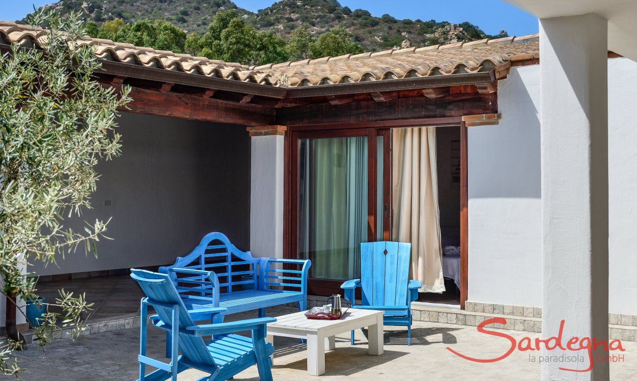 Villa Campidano 8 | Cortile intimo con arredato con commodi mobili per l'esterno Cortile