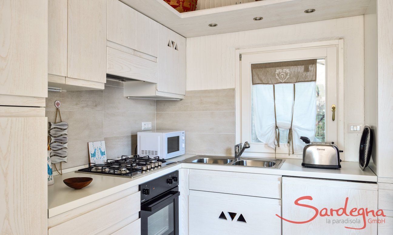 Casa 8 | Cucina con forno elettrico, fornelli a gas e lavastoviglie, nonchè grande frigo e freezer Cucina