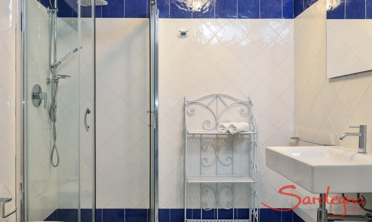 Li Conchi 27 | Bagno 3 con doccia al piano inferiore Bagno 3