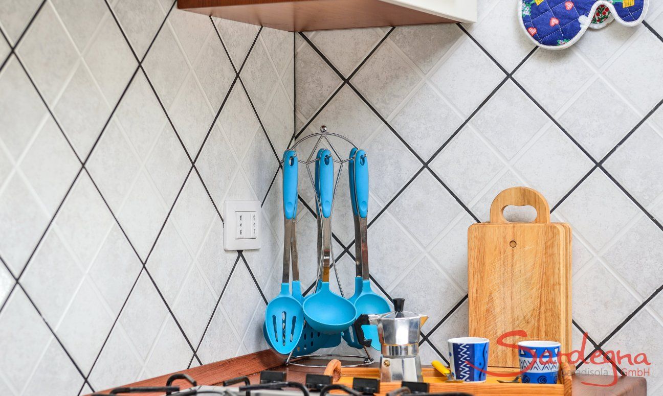 Villa Nicola | Cucina con fornelli a gas e attrezzi cucina Cucina