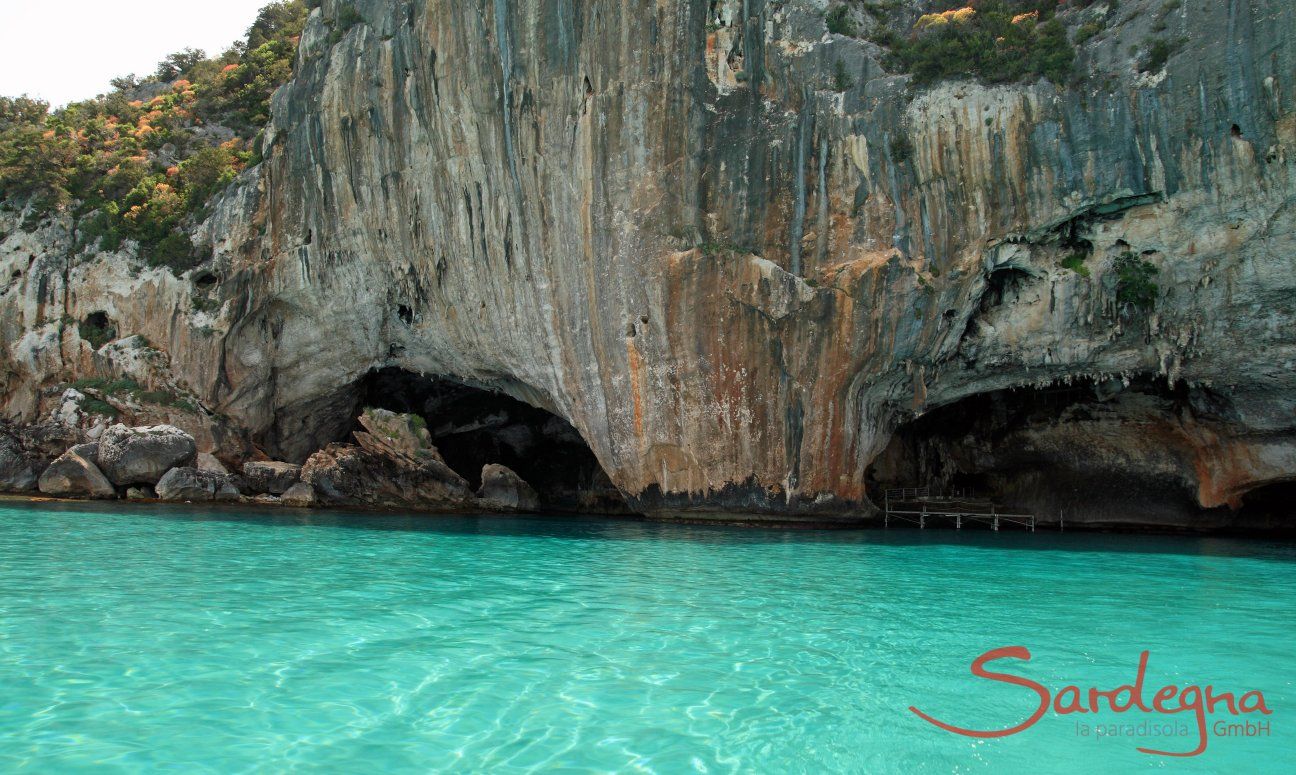 Grotta del bue marino, raggiungibile solo via mare