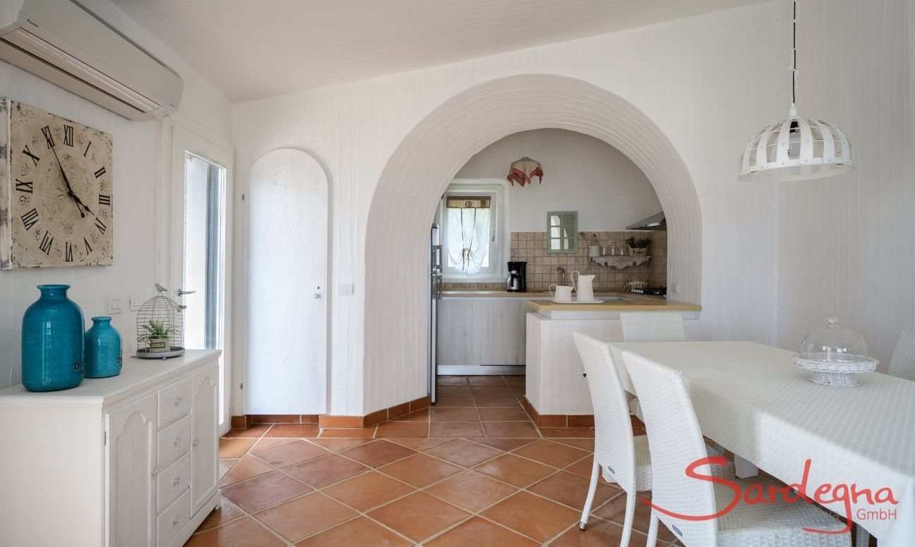 Li Conchi 27 | Zona pranzo con cucina Zona pranzo con cucina