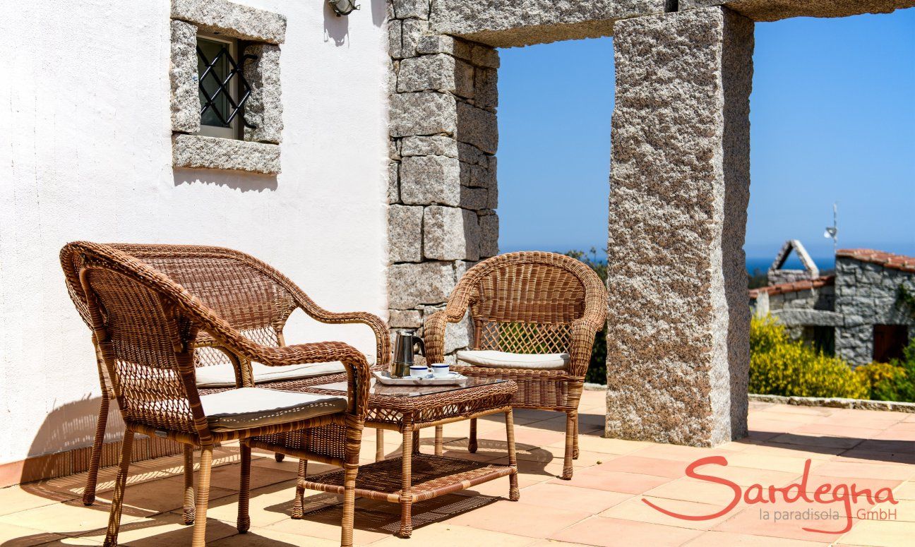 Li Conchi 31 | Angolo Relax sul patio con vista mare Angolo Relax