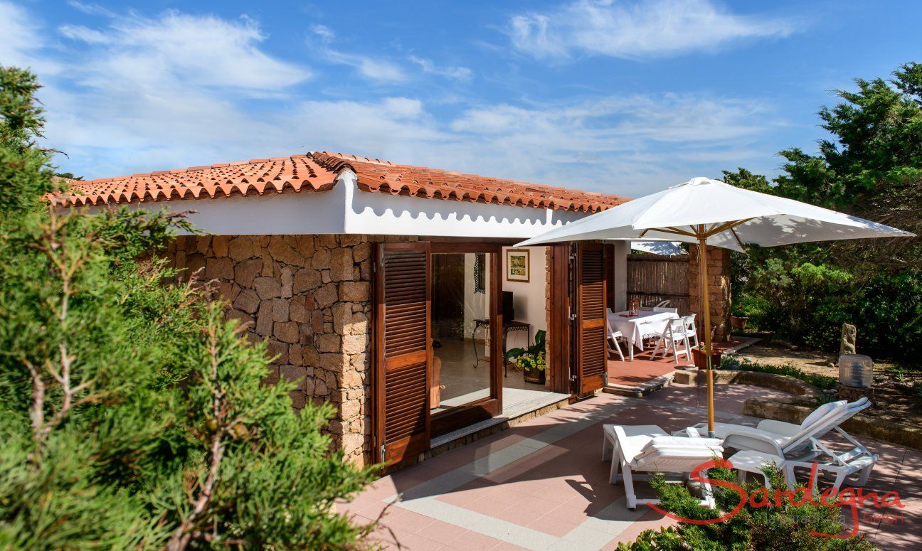 Villa Massimo | Vista della Villa con terrazza Vista della Villa