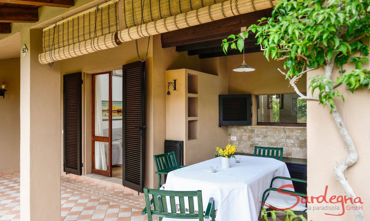 Villa Mare Turagri | Terrazza con tavolo per mangiare all'aria aperta Terrazza
