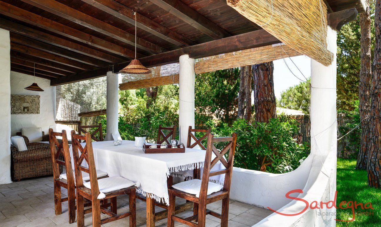 Villa Liliana | Tavolo all'esterno Tavolo all'esterno