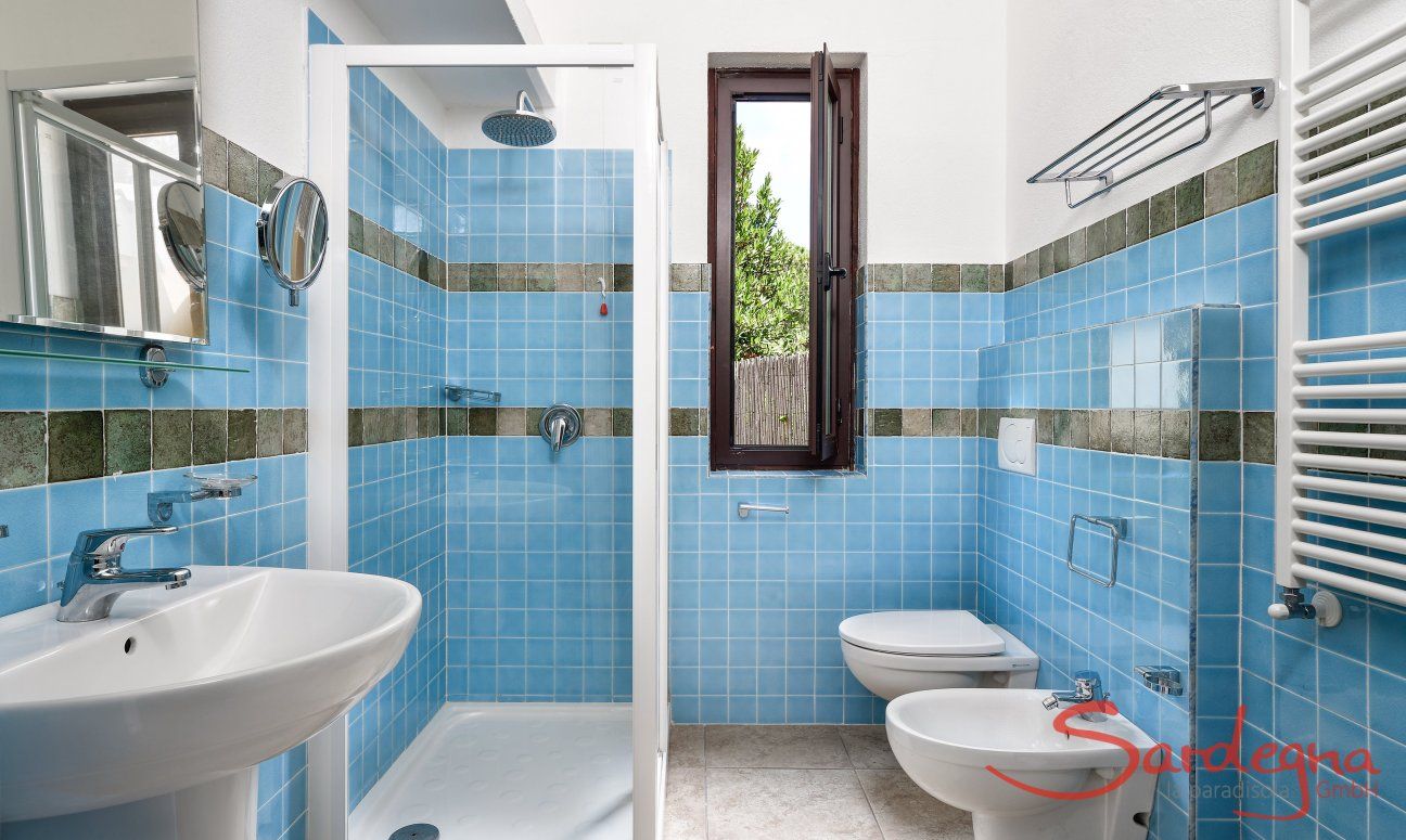Villa Pino | Bagno 4 con doccia Bagno 4