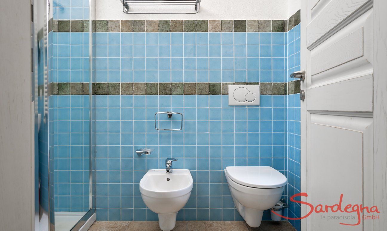 Villa Pino | Bagno 3 con doccia Bagno 3