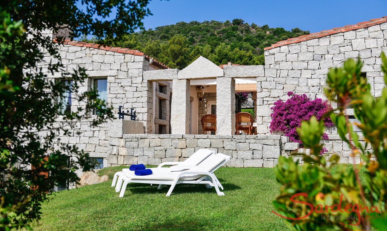 Li Conchi 35 | La casa e il giardino Vista sulla casa