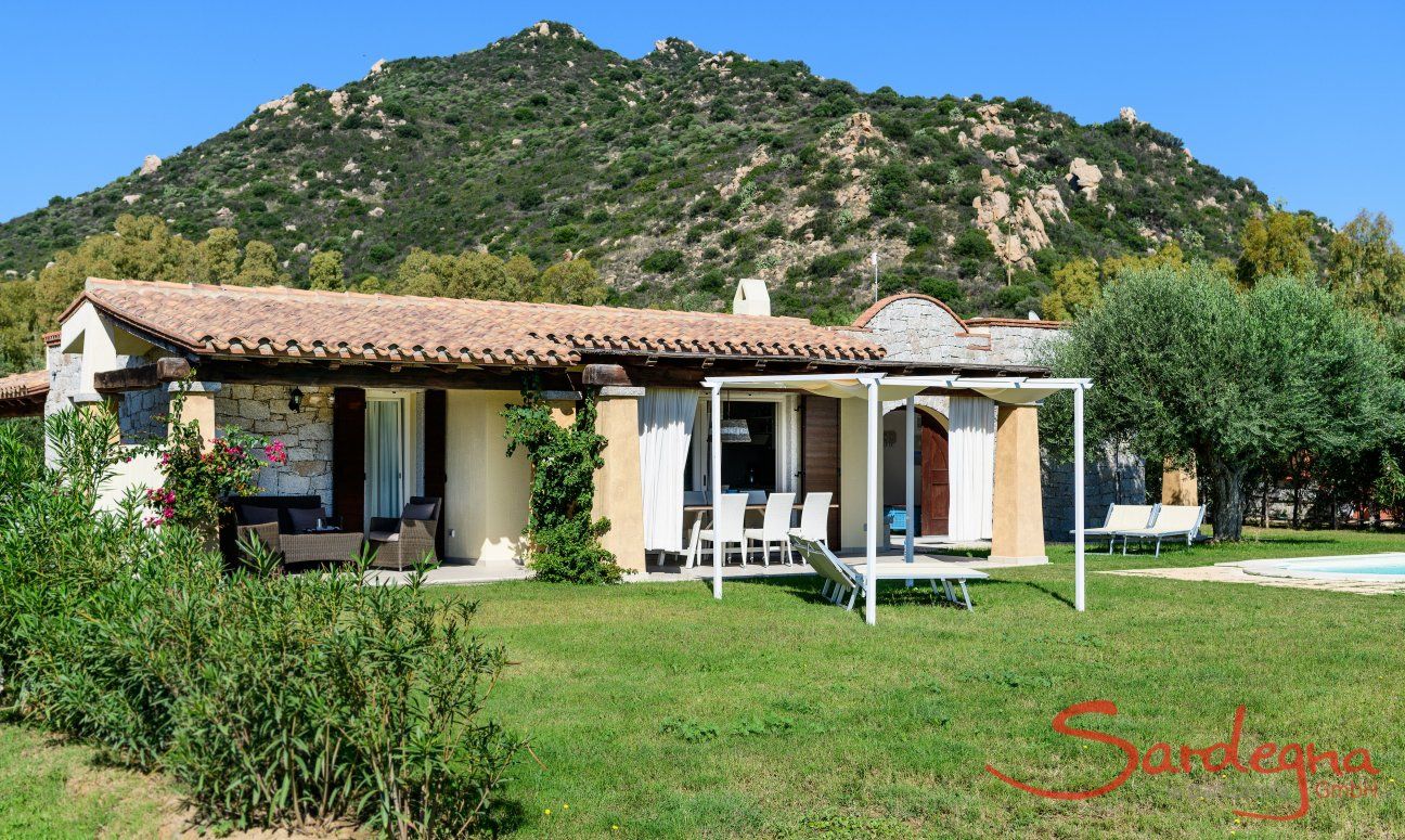 Villa Campidano 21 | Posizione della casa con giardino e montagna Posizione di Villa Campidano 21 con giardino e montagna