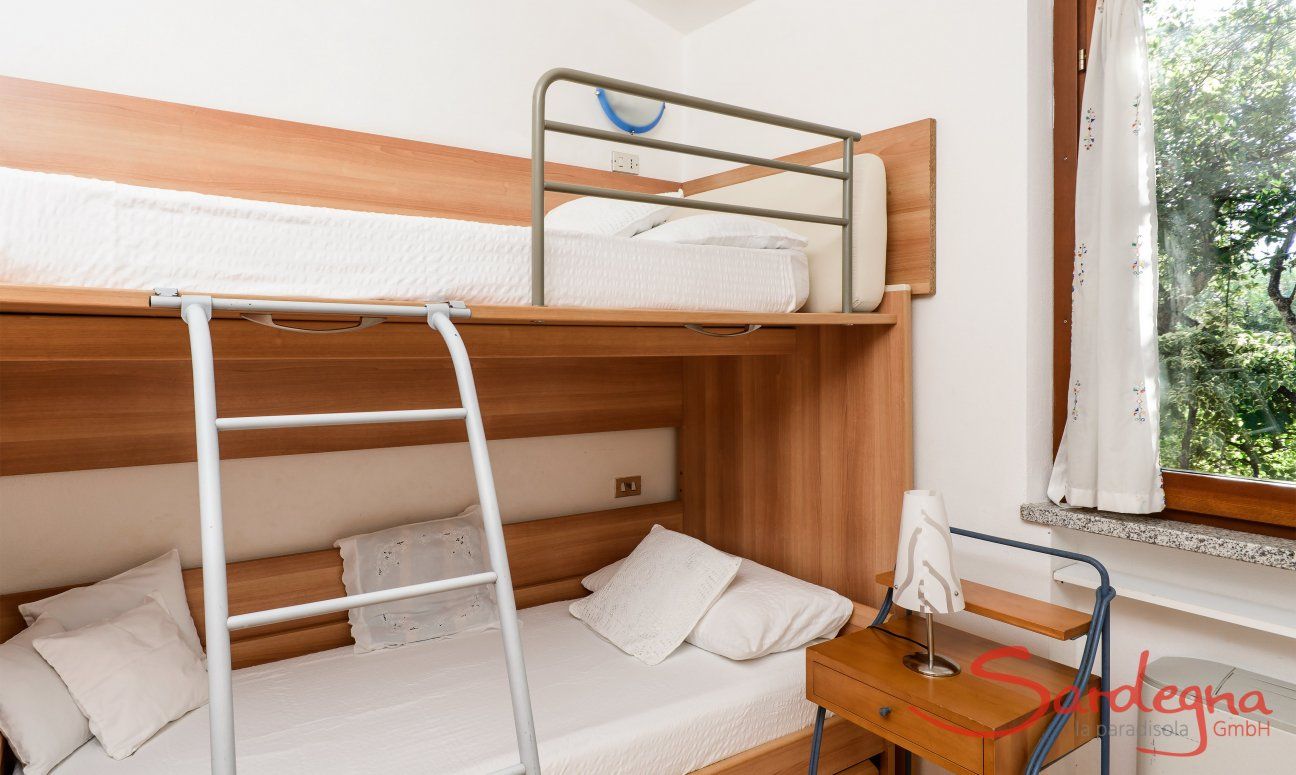 Villa Zoello 10 | Camera 2 con letto a castello Camera con letto a castello