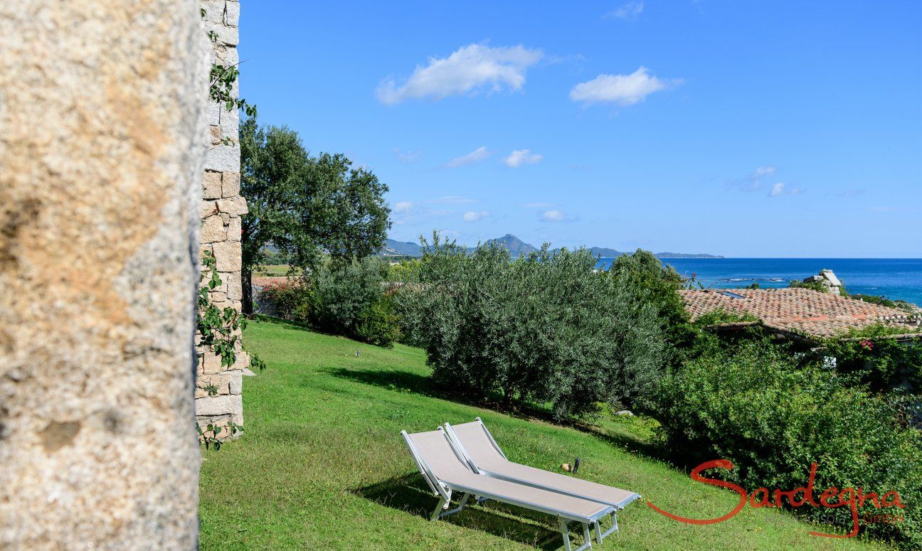 Giardino con vista mare