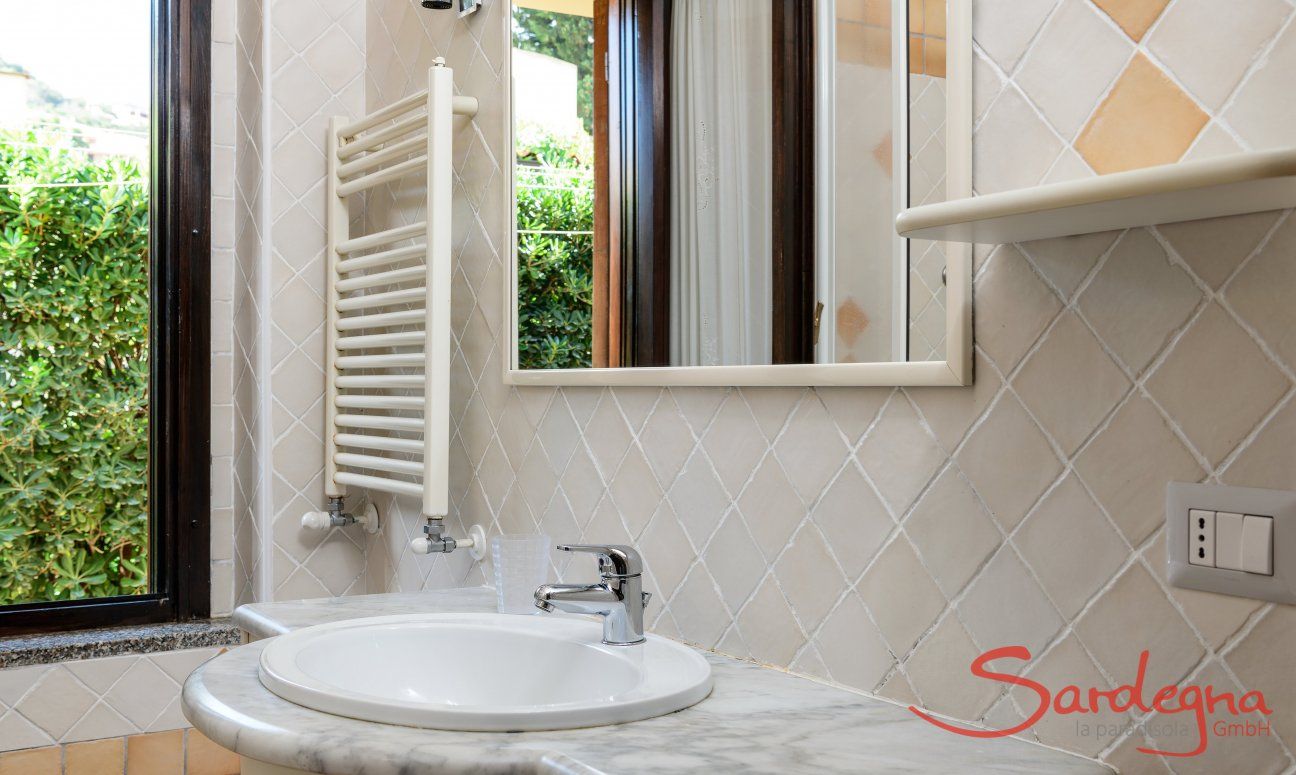 Villa Giangaleazzo | Bagno 1 con doccia Bagno 1