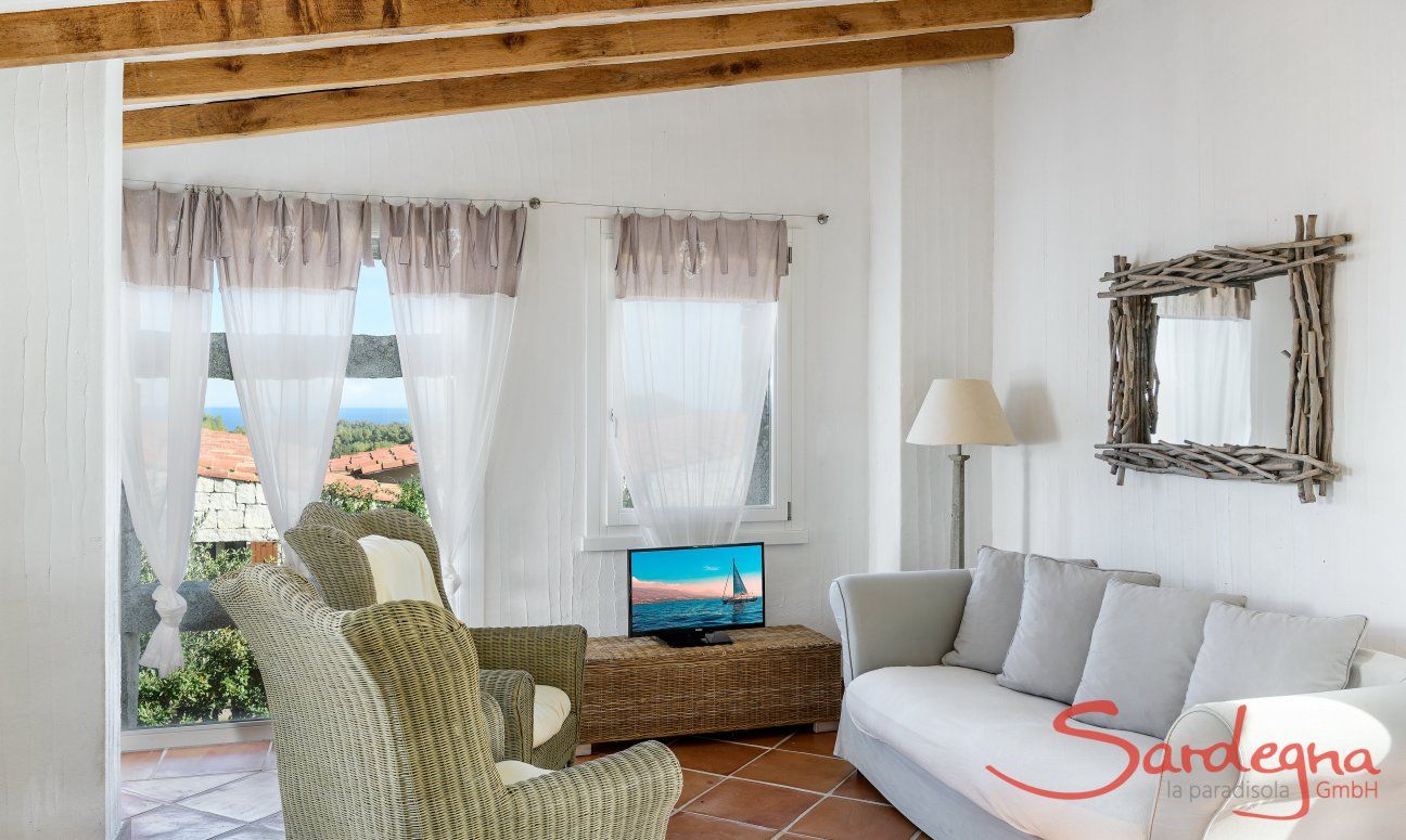 Li Conchi 24 | Sala grande con zona pranzo e angolo divano 11 2018 New Picture
