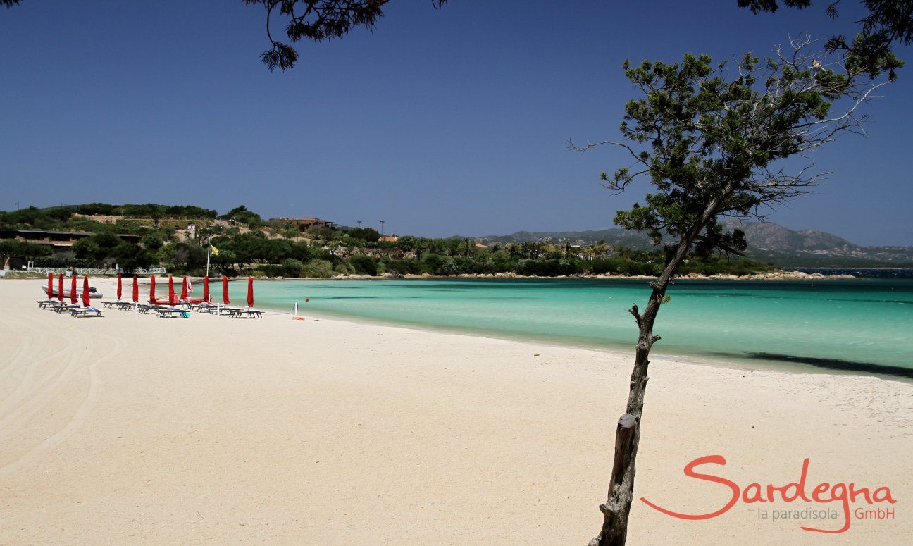 Spiaggia die Sassi circa 4,5 km della Villa