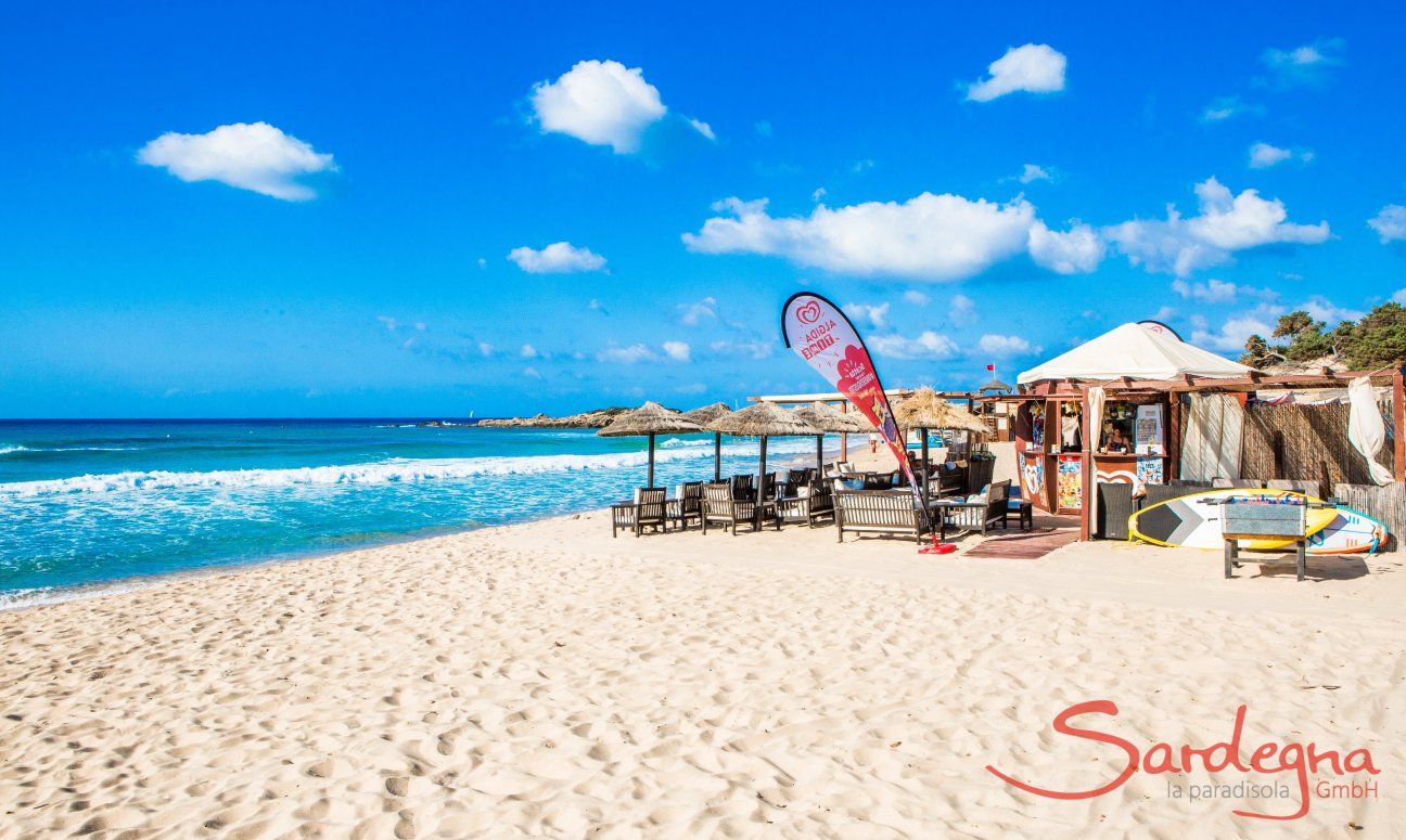 Bar sulla spiaggia Le Dune di Campana a Chia