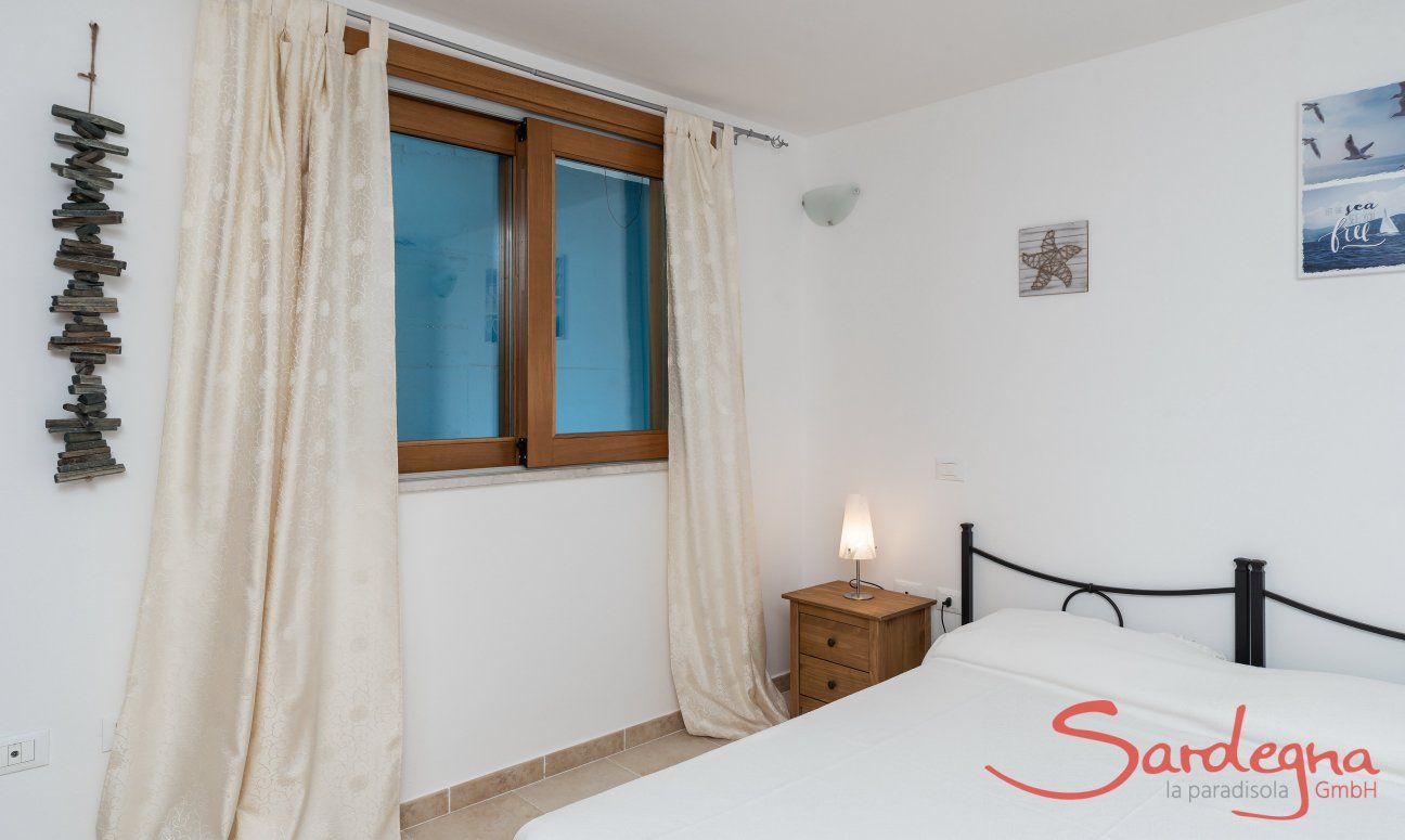 Villa del Campo | Camera 4 con letto matrimoniale nel piano interrato Villa del Campo, Is Molas, Pula