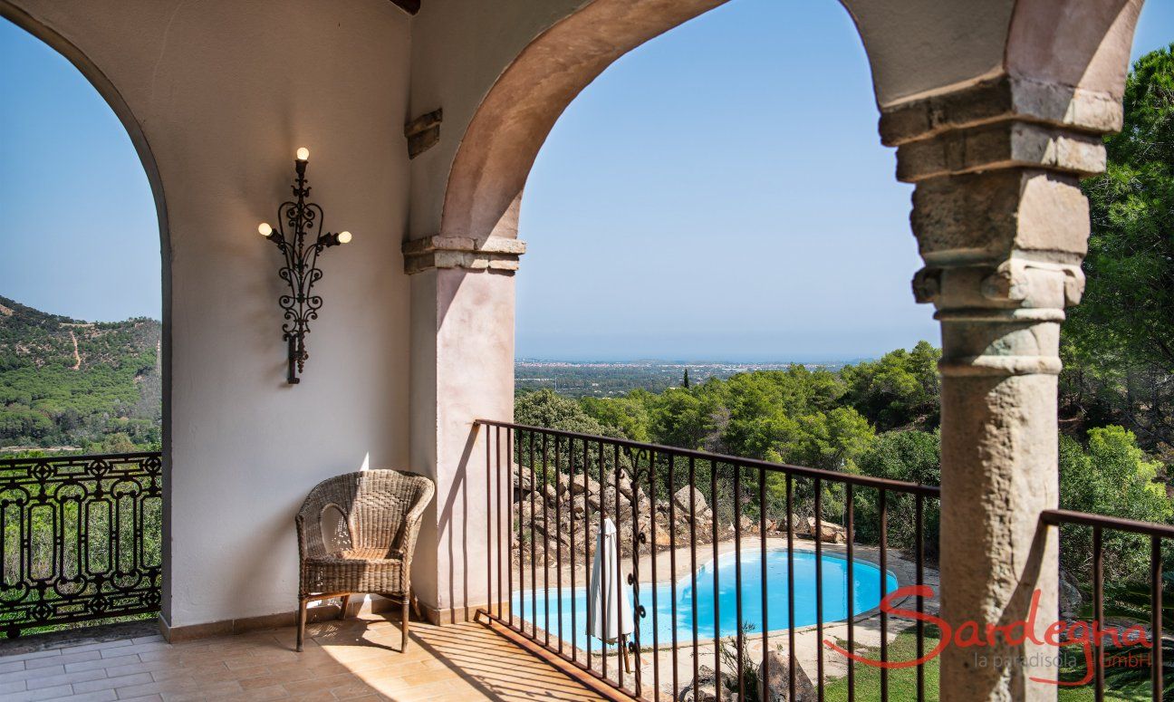 Villa Fiorita | Terrazza coperta con vista piscina e mare Rappresentazione della villa