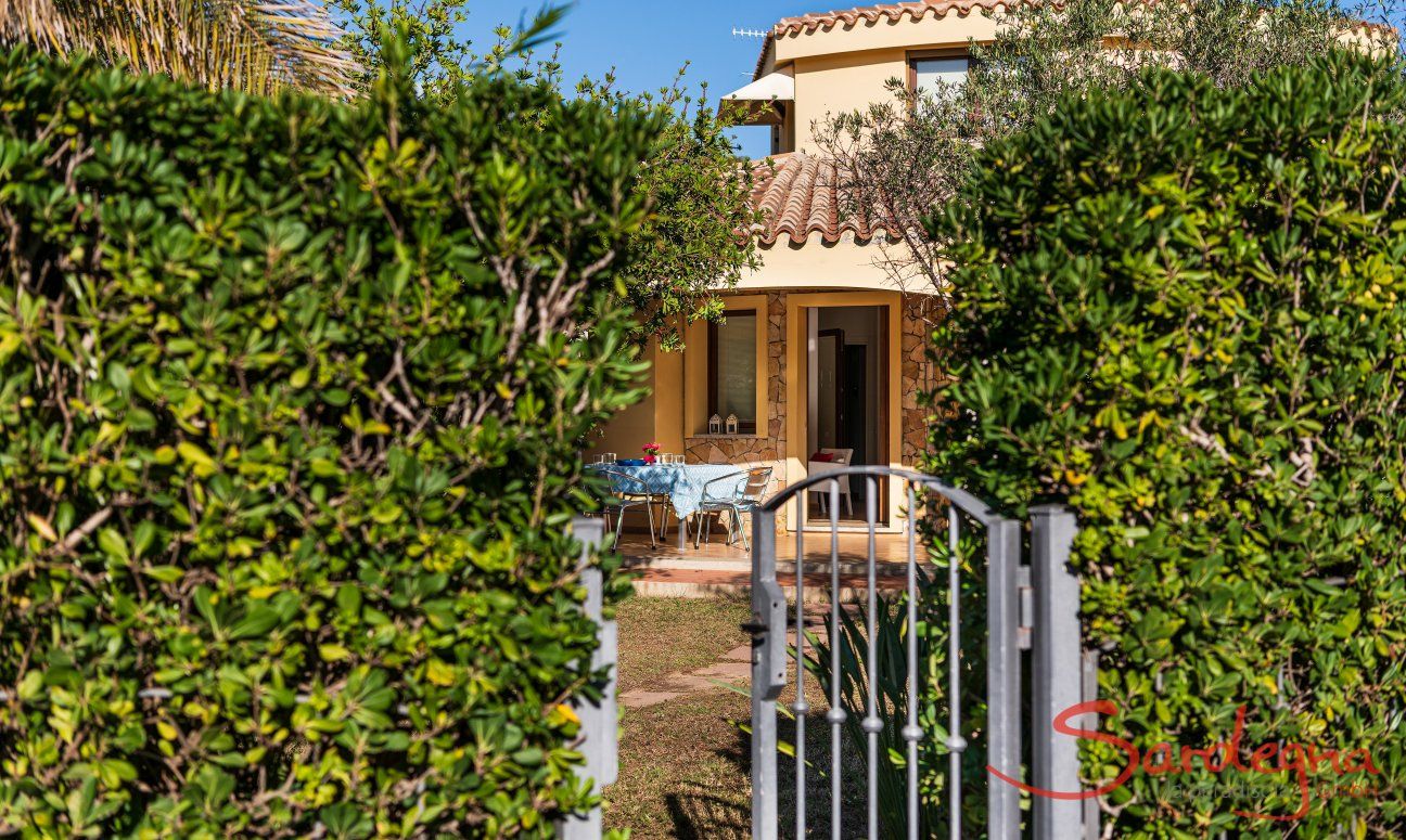 Villa Sandra | Cancelletto d'ingresso Casa