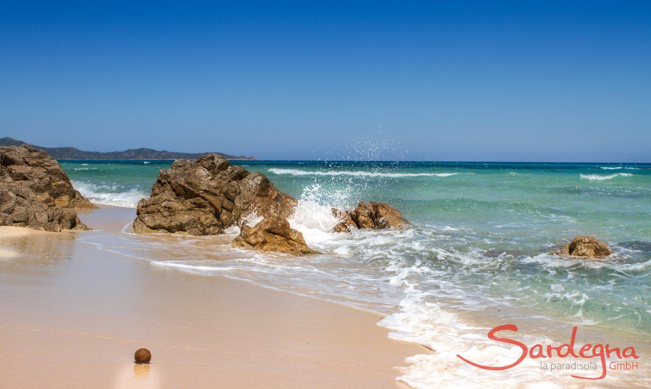 Spiaggia di sabbia e un mare cristallino